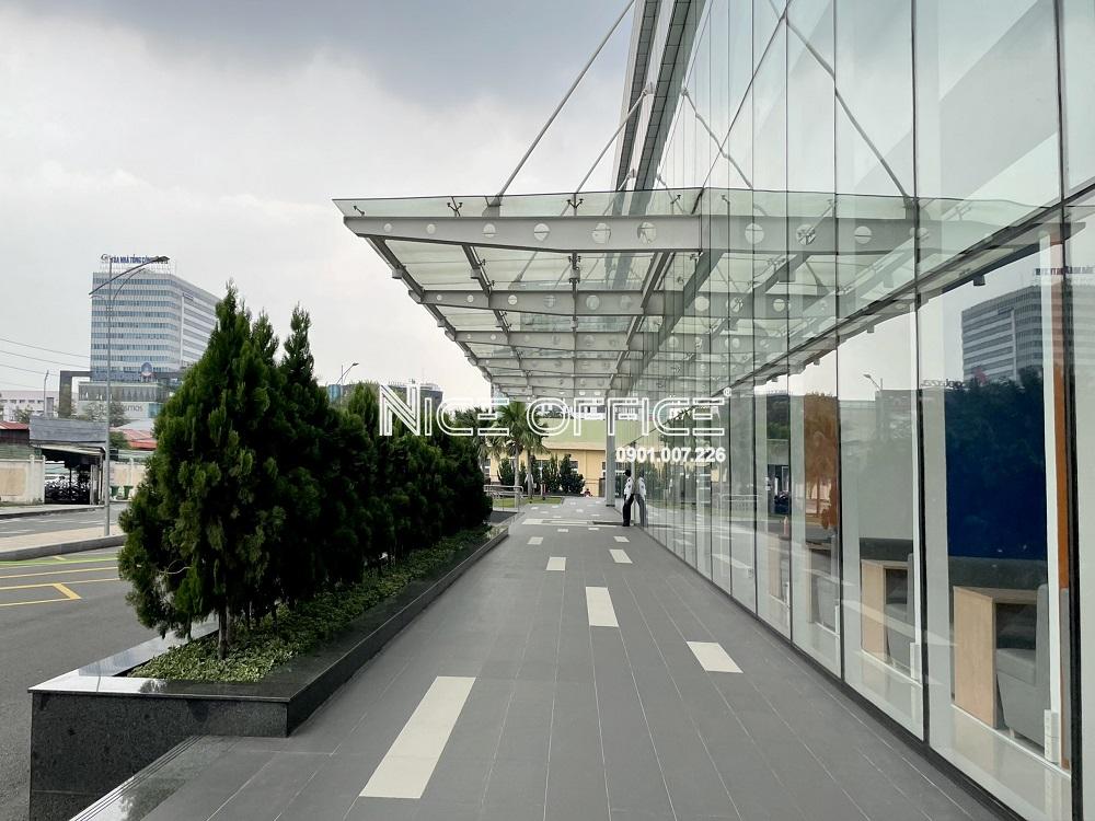 loi-di-phia-truoc-mat-tien-toa-nha-cong-hoa-garden