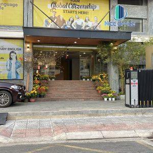 Lối vào tòa nhà MHPC Building