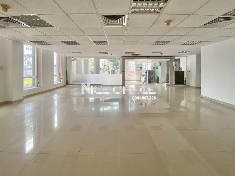 mat-bang-cho-thue-tai-tang-tret-toa-nha-hoang-trieu-building