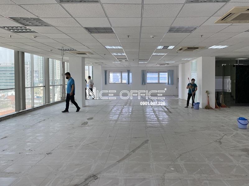 mat-bang-trong-thuc-te-tai-toa-nha-estar-building