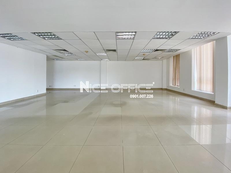 van-phong-trong-cho-thue-tai-toa-nha-hoang-trieu-building