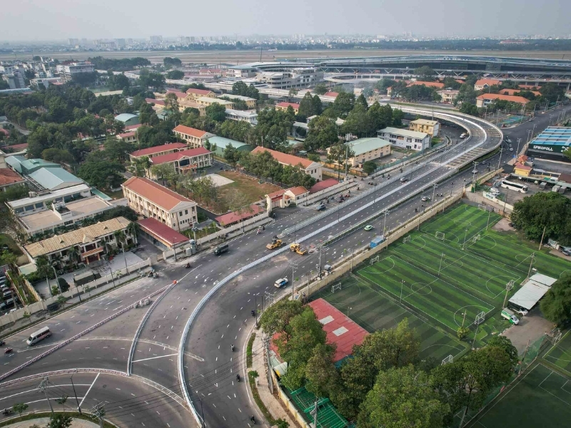 Xung quanh sân bay Tân Sơn Nhất gần các doanh trại quân sự