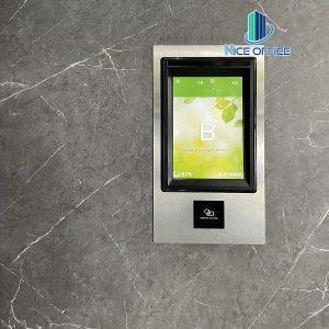 Bảng điều khiển thang máy dùng thẻ từ tại tòa nhà 678 Tower