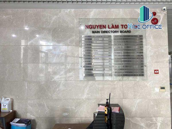 Bàng tên công ty tại sảnh tầng trệt tòa nhà Nguyễn Lâm Tower