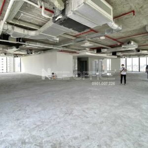 Khách hàng đi xem mặt bằng nguyên sàn tại tòa nhà An Phong - AP Tower