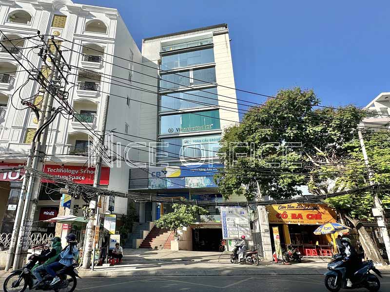 Thuê văn phòng đường Nguyễn Xí giá rẻ - Tòa nhà Royal Building