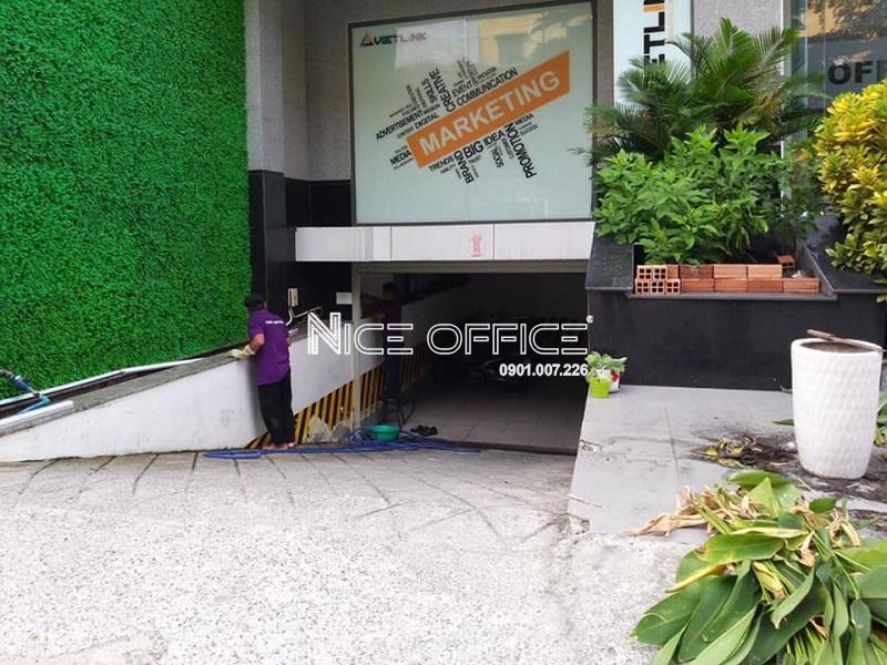 loi-xuong-ham-xe-tai-vin-tower