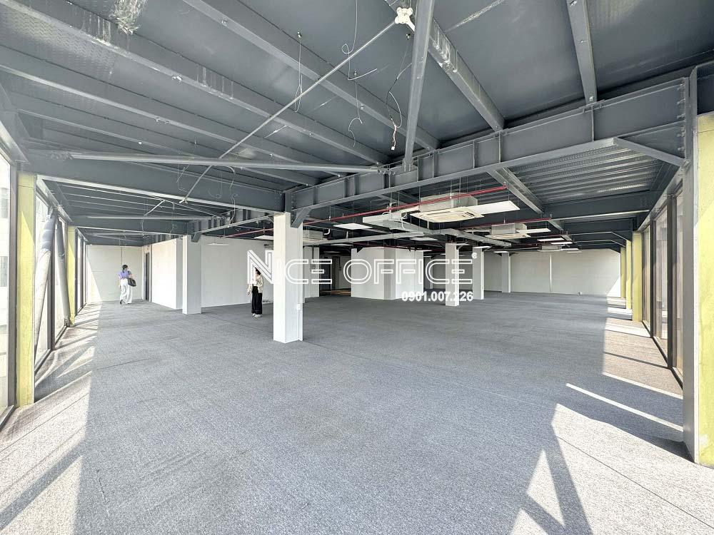 mat-bang-trong-tai-swin-tower-ung-van-khiem