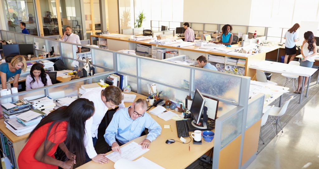 Không gian văn phòng mở mang lại nhiều lợi ích cho việc giao tiếp trong doanh nghiệp