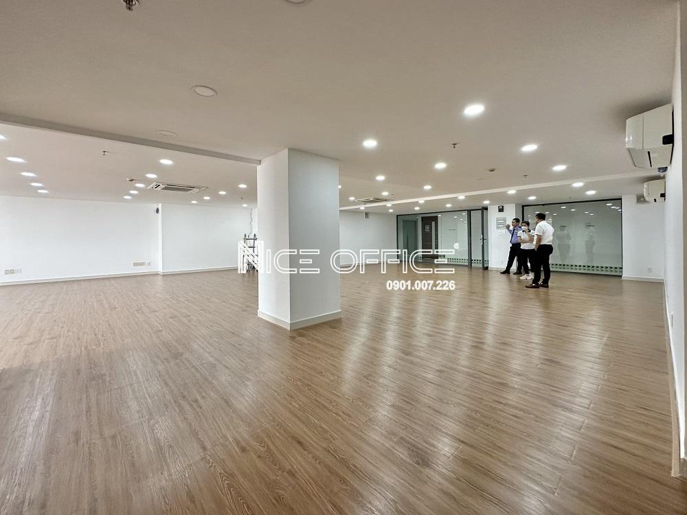 san-van-phong-thuc-te-tai-toa-nha-pn-techcons-building