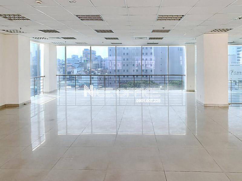 van-phong-trong-view-thong-thoang-tai-toa-nha-halo-building-mai-thi-luu
