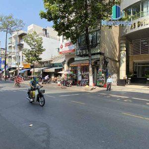 Đường Nguyễn Công Trứ phía trước tòa nhà Artex Saigon Building luôn thông thoáng