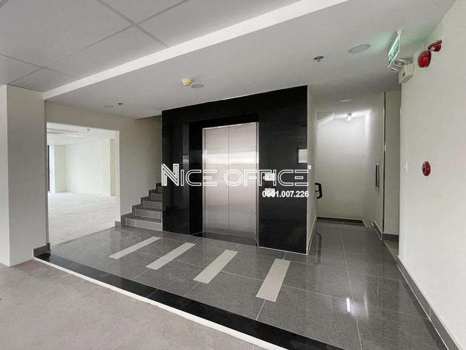 khu-vuc-thang-may-tai-toa-nha-bcons-tower-5