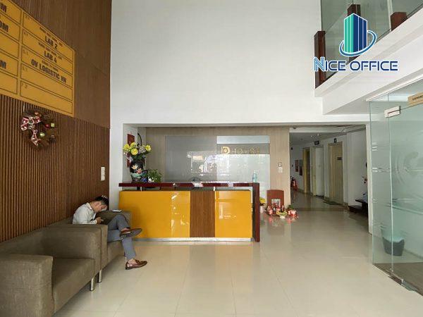 Sảnh đón khách tại tầng trệt tòa nhà D House Building quận 3