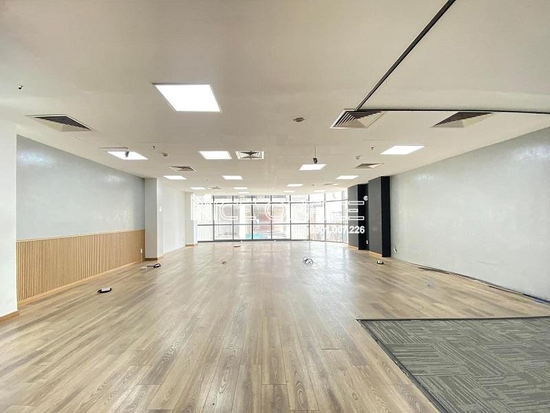 van-phong-trong-thuc-te-dang-cho-thue-tai-toa-nha-pls-co-giang