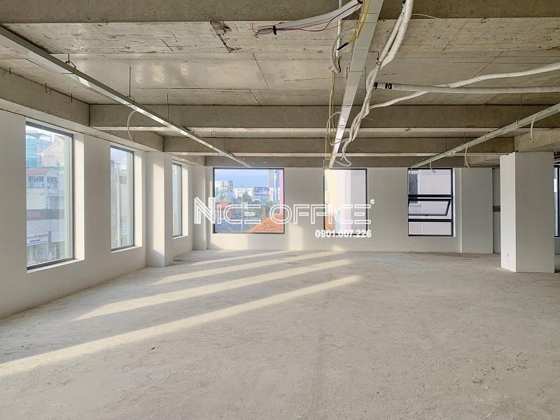 TÒA NHÀ QUEEN BUILDING - Hình ảnh 6