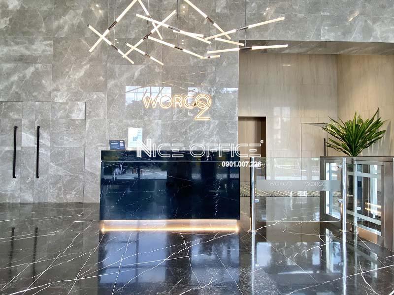 khu-vuc-le-tan-nhan-buu-pham-huong-dan-thong-tin-khi-khach-hang-toi-giao-dich-va-lam-viec-tai-worc@q2-building