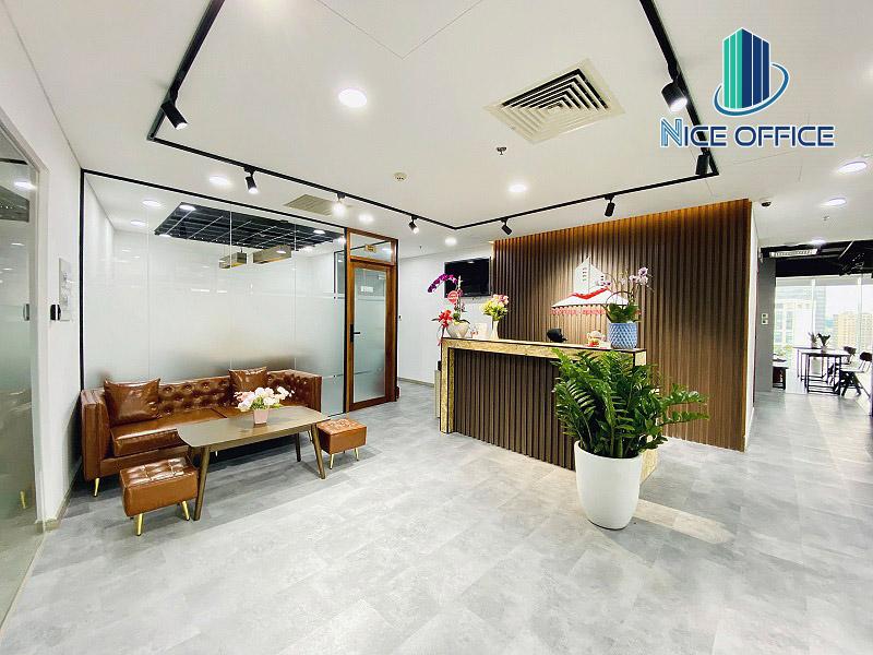 Khu vực sảnh đón khách và lễ tân tại văn phòng trọn gói 5S TNR Tower