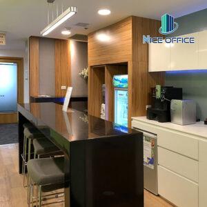 Khu vực pantry tại văn phòng trọn gói Mê Linh Point - Regus