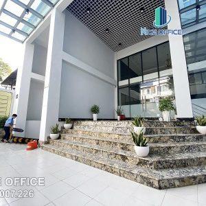 Mặt tiền tòa nhà văn phòng Green Tower quận Phú Nhuận