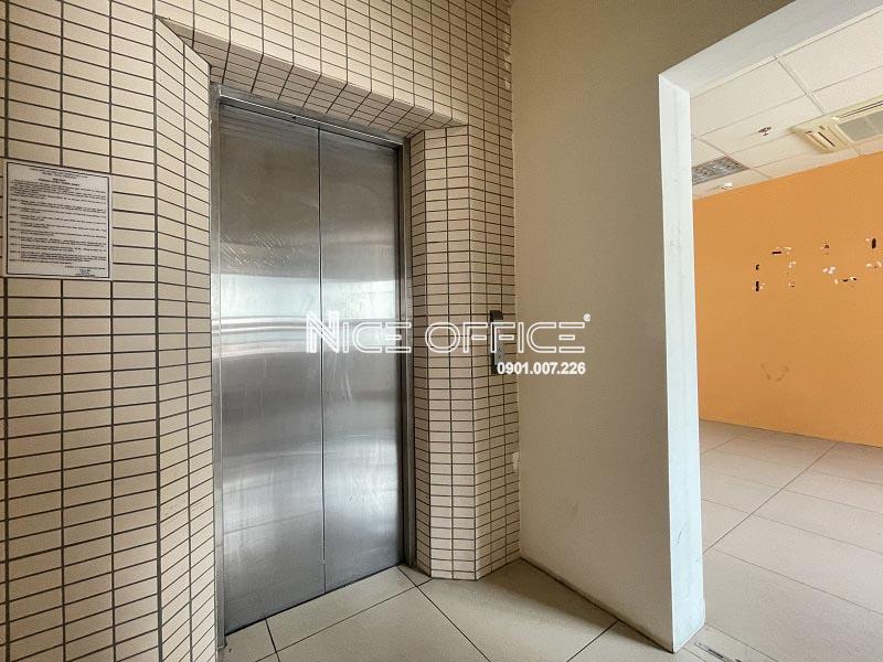 thang-may-tai-toa-nha-khanh-minh-building