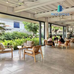 Khu vực tiếp khách chung tại văn phòng trọn gói Dreamplex Thảo Điền