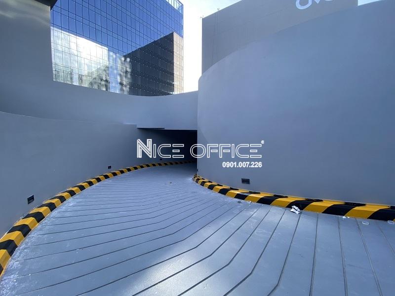 loi-xuong-ham-xe-tai-cmc-creative-space-office