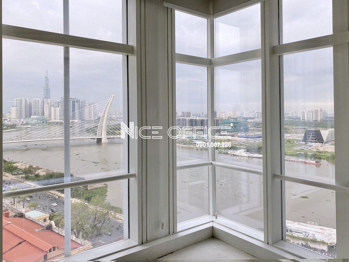 view-song-sai-gon-nhin-tu-tang-15-toa-nha-vietcombank-tower-quan-1
