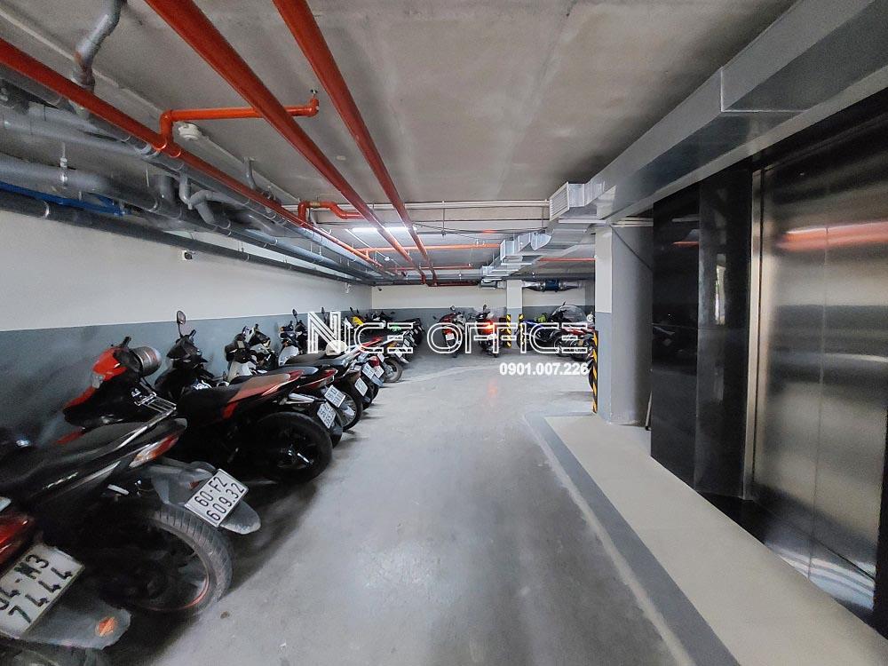 ham-xe-tai-toa-nha-bcons-tower-3