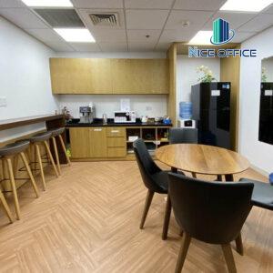 Khu vực pantry tại văn phòng trọn gói CJ Tower