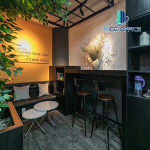 Khu vực pantry tại văn phòng trọn gói Centre Point - Esmart