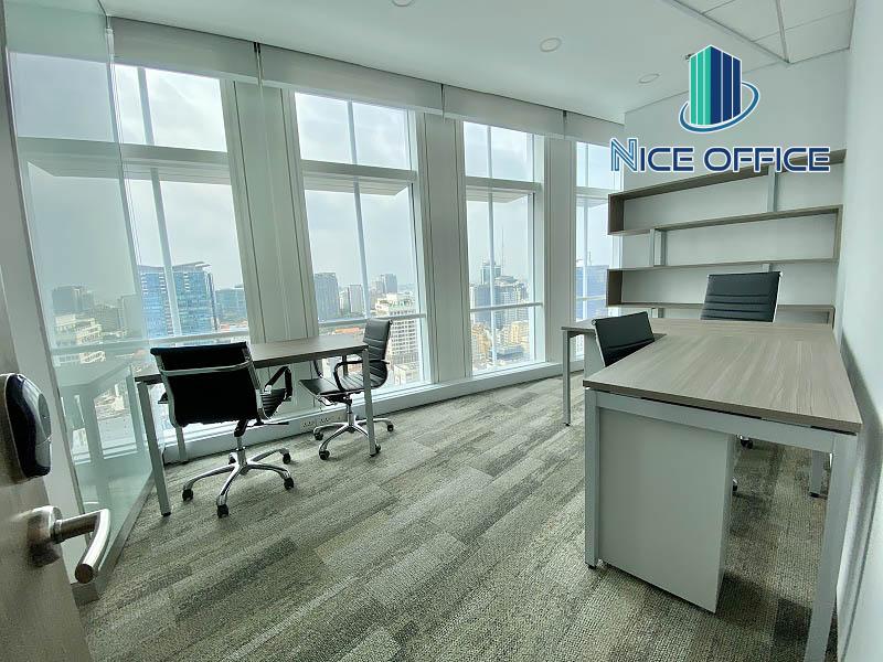 Phòng 4 chỗ view thông thoáng tại văn phòng trọn gói Vietcombank Tower