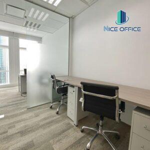 Phòng làm việc 3 chỗ có phòng riêng cho cấp quản lý tại Ceo Suite - Vietcombank Tower