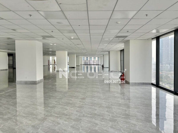 Mặt bằng trống tại tòa nhà CII Tower