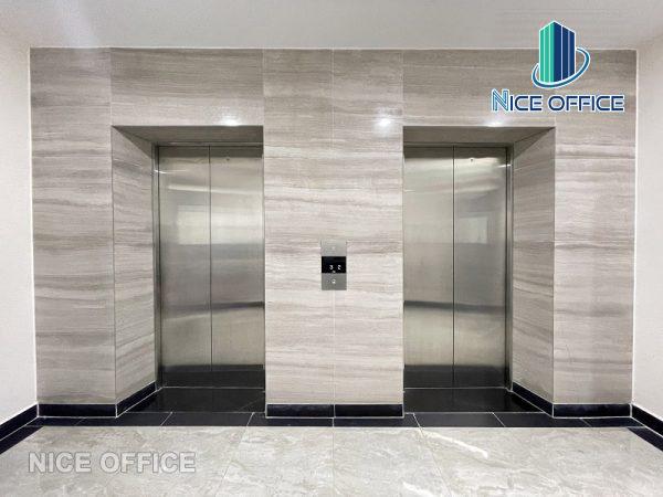 Hai thang máy tốc độ cao tại tòa nhà BW Building