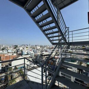 Lối thang bộ tại tòa nhà Thành Phát Building