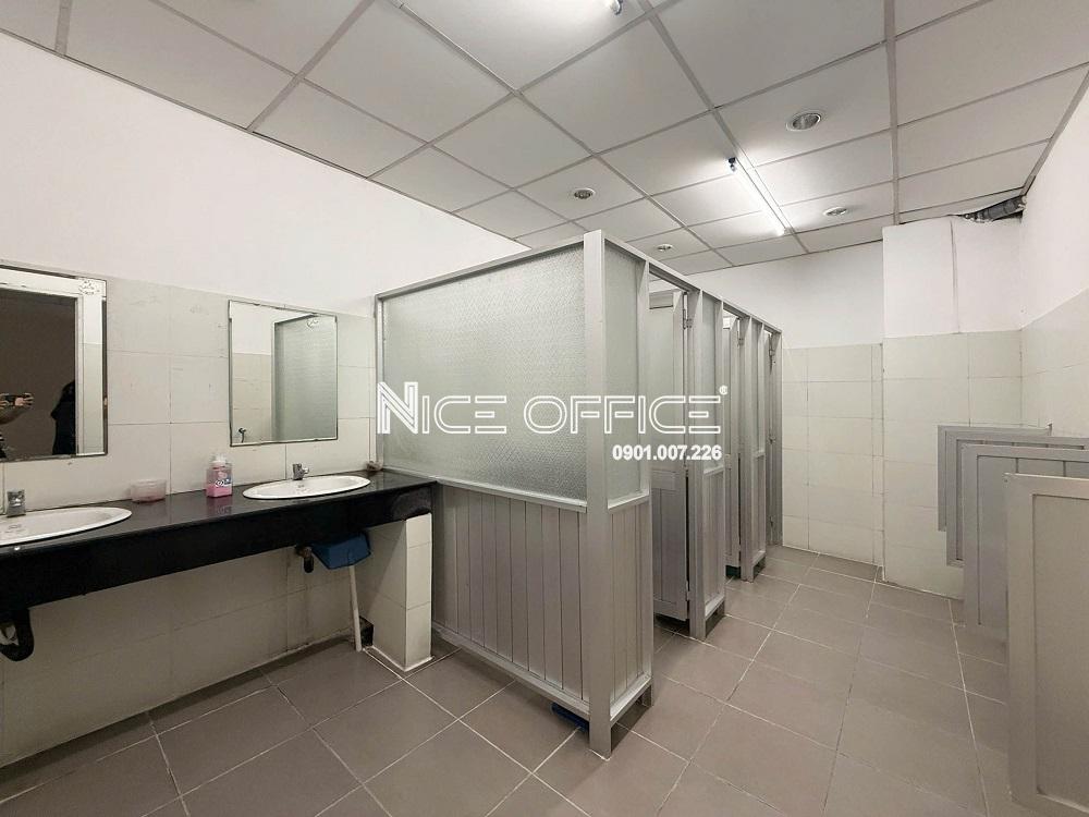 nha-ve-sinh-tai-thanh-nien-media-corp