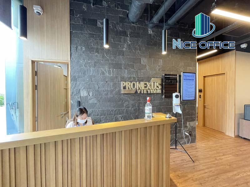 Khu vực lễ tân tại văn phòng trọn gói Pronexus - Zen Plaza