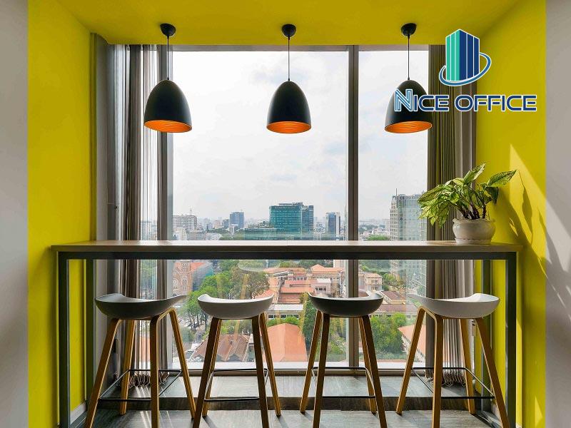 Khu vực thư giãn tại văn phòng trọn gói Sen Office - Vincom Center