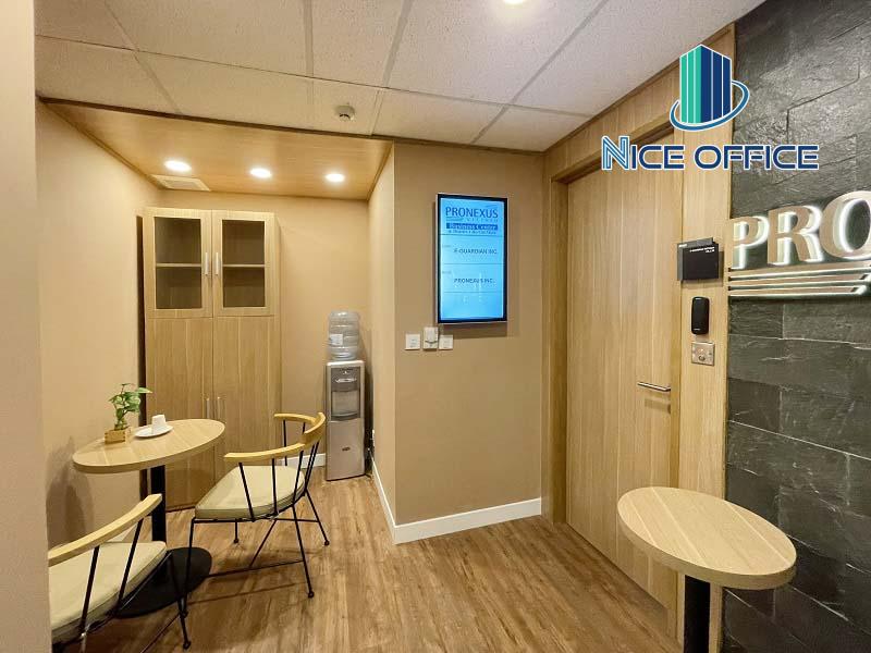 Khu vực tiếp khách chung tại văn phòng trọn gói Pronexus Việt Nam