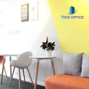 Khu vực tiếp khách chung tại văn phòng trọn gói Sen Office