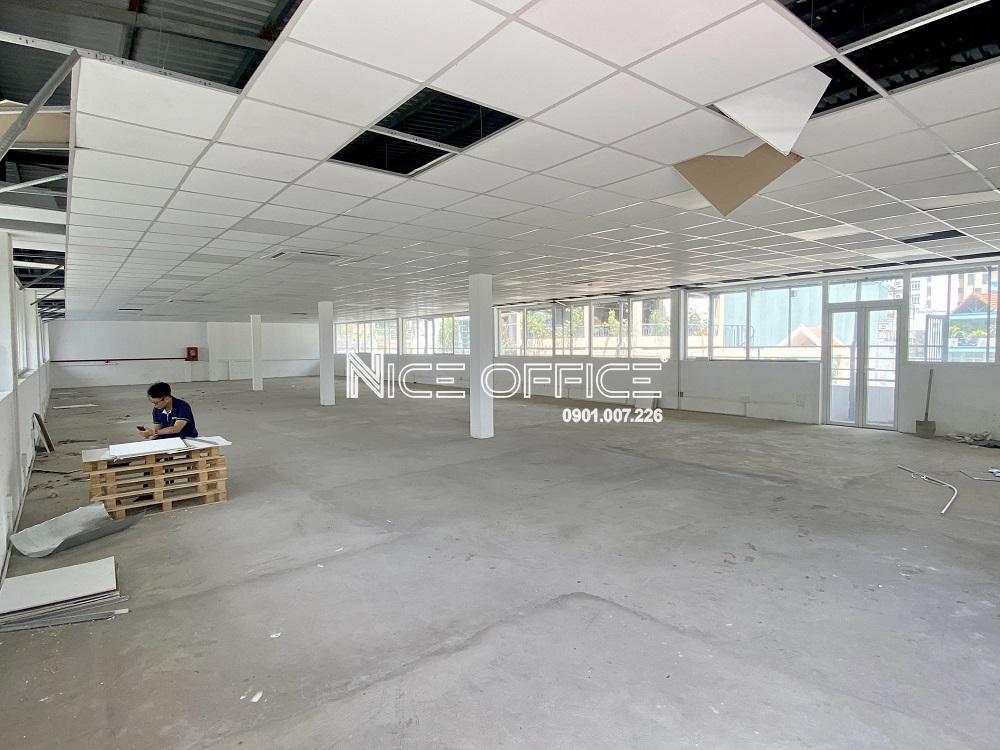 mat-bang-trong-cho-thue-tai-tang-3-toa-nha-140b-nguyen-van-troi