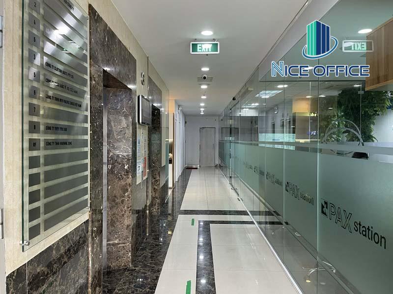 Hành lang chung tại văn phòng trọn gói Pax Station