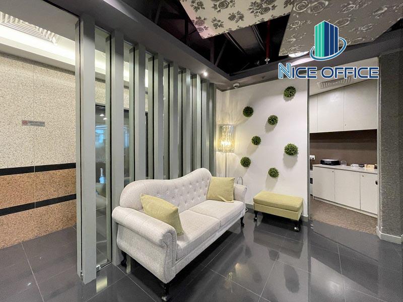 Khu vực chờ khách tại CityHub Saigon Trade Center