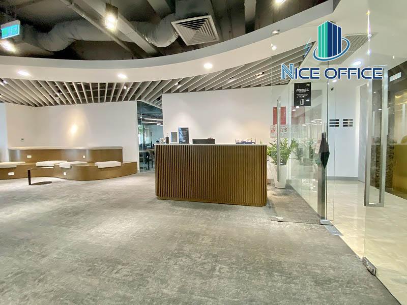 Lễ tân tại văn phòng trọn gói UpGen Five Star