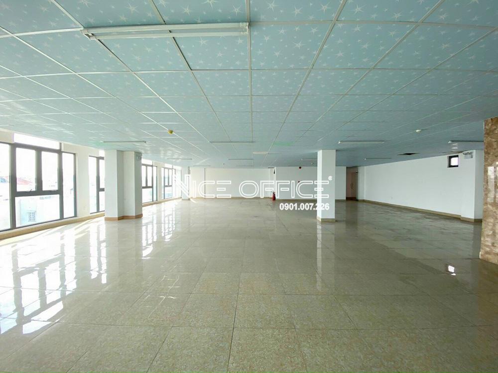 mat-bang-trong-cho-thue-tai-toa-nha-moc-gia-tan-son-go-vap