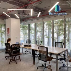 Phòng làm việc 10 chỗ tại UpGen view thông thoáng
