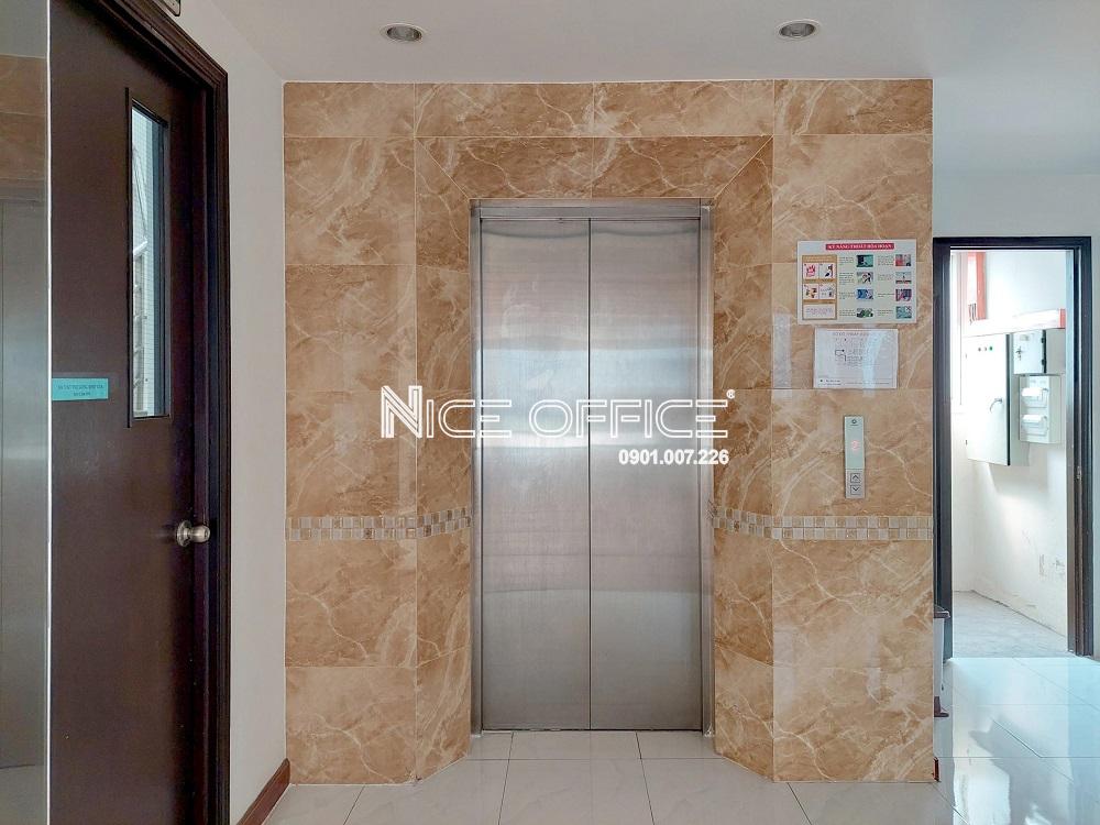 thang-may-tai-toa-nha-31-truong-son-phuong-tan-son-nhat