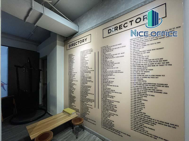 Bảng tên công ty tại văn phòng trọn gói Yes Office