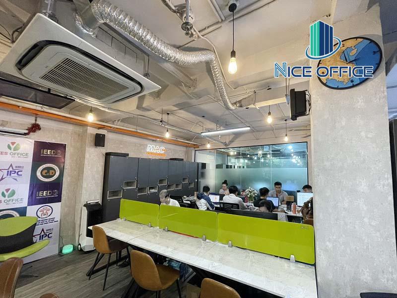 Khu vực chỗ ngồi cố định tại Yes Office